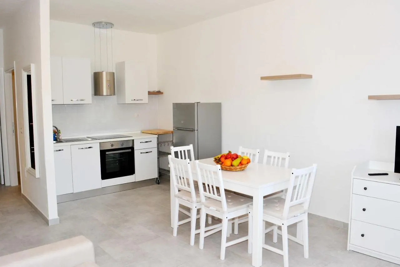 Holiday home Moderno E Ampio Trilocale Villa Porto Pozzo